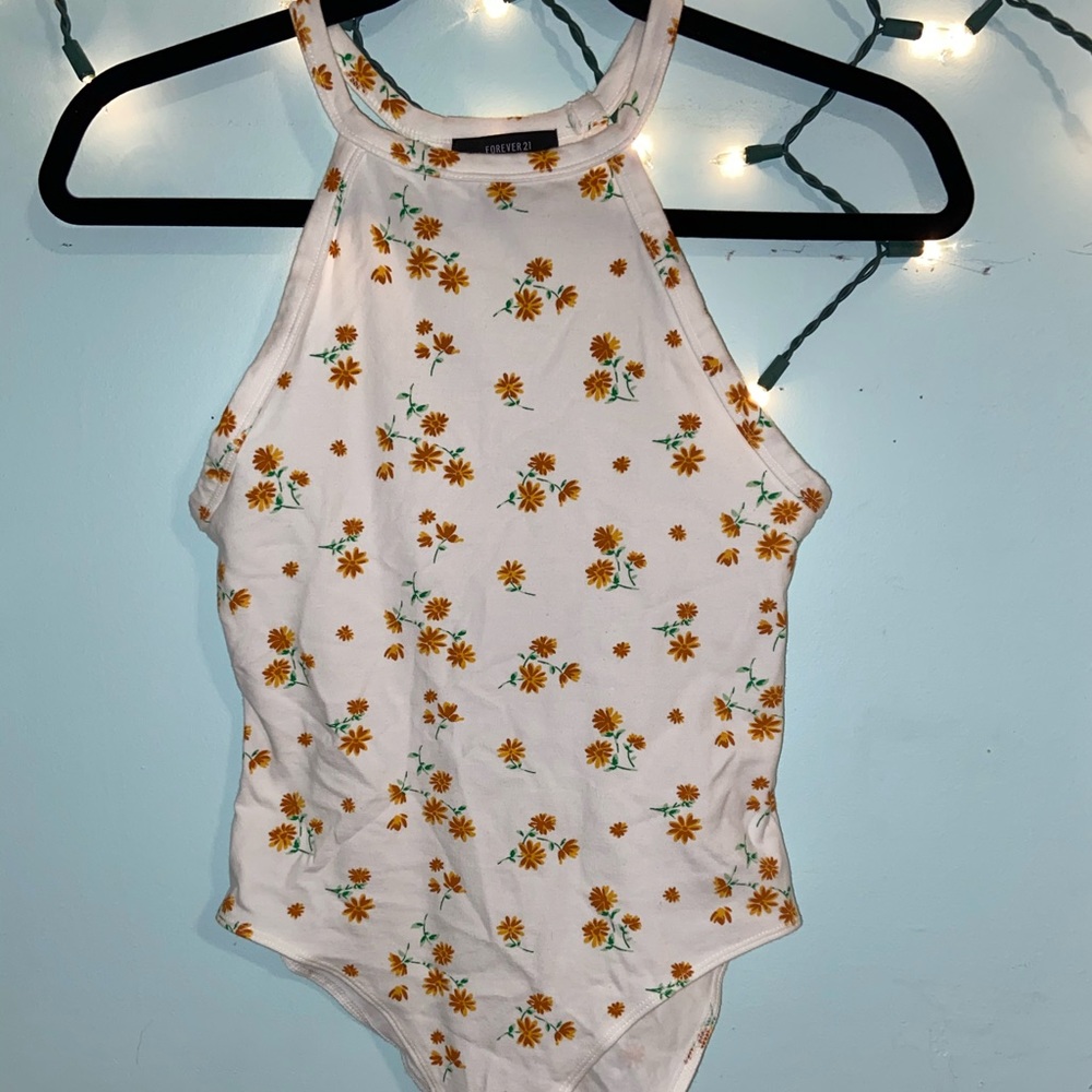 🤍🧡cream/orange floral print bodysuit🤍🧡